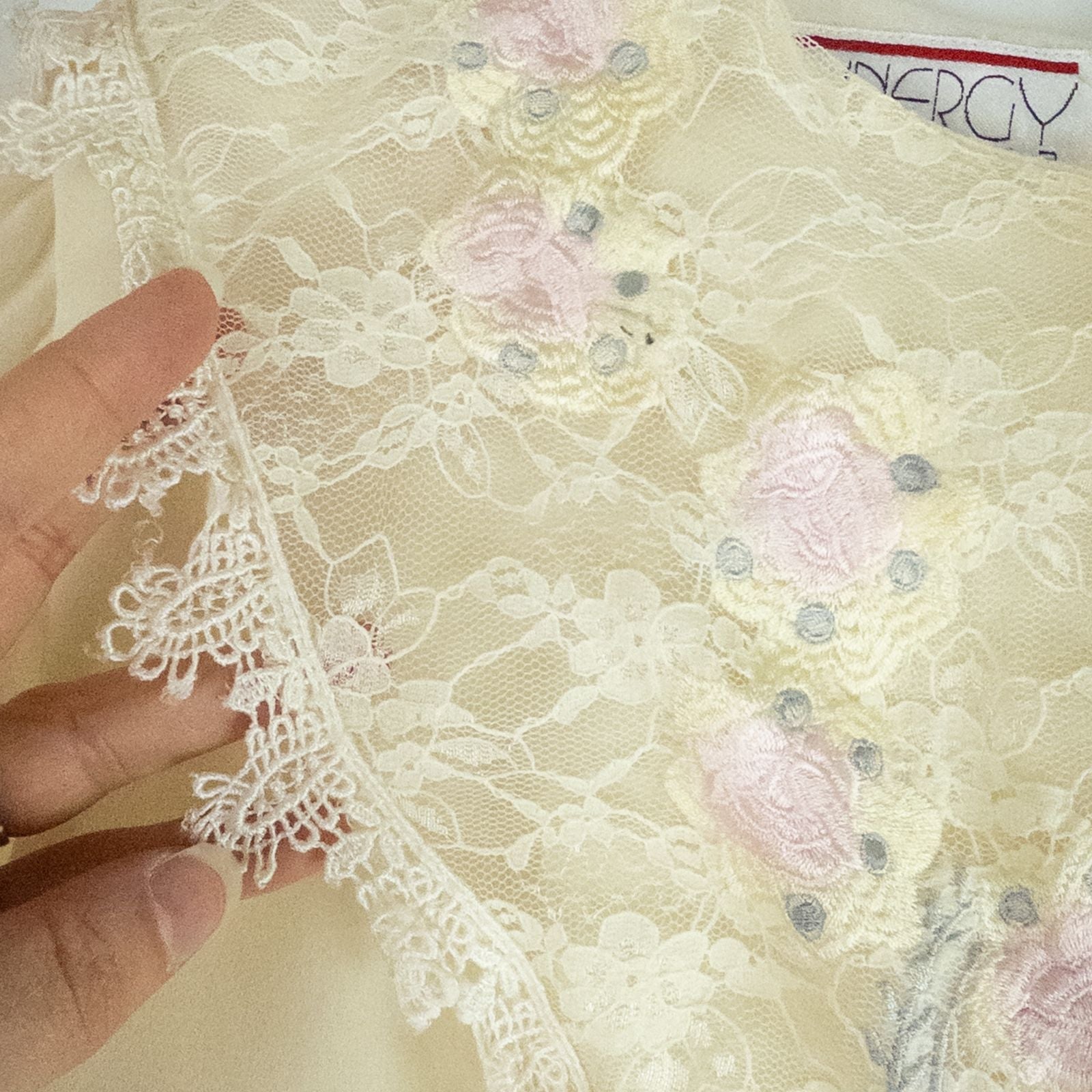 Synergy vintage ivory floral lace sheer blouse with long sleeves and embroidered lace bib front image 3