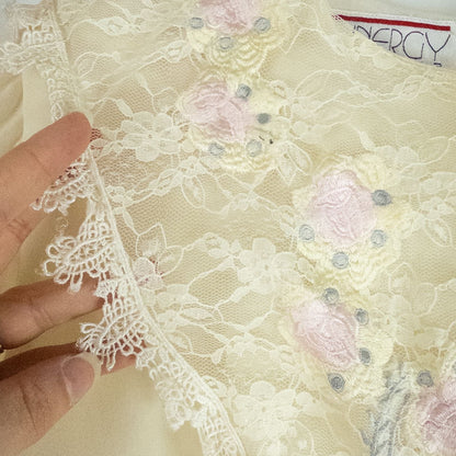 Synergy vintage ivory floral lace sheer blouse with long sleeves and embroidered lace bib front image 3
