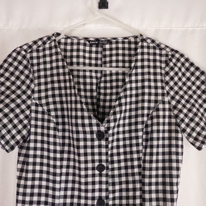 Shein black and white checkered tunic mini dress with button front and short sleeves image 2