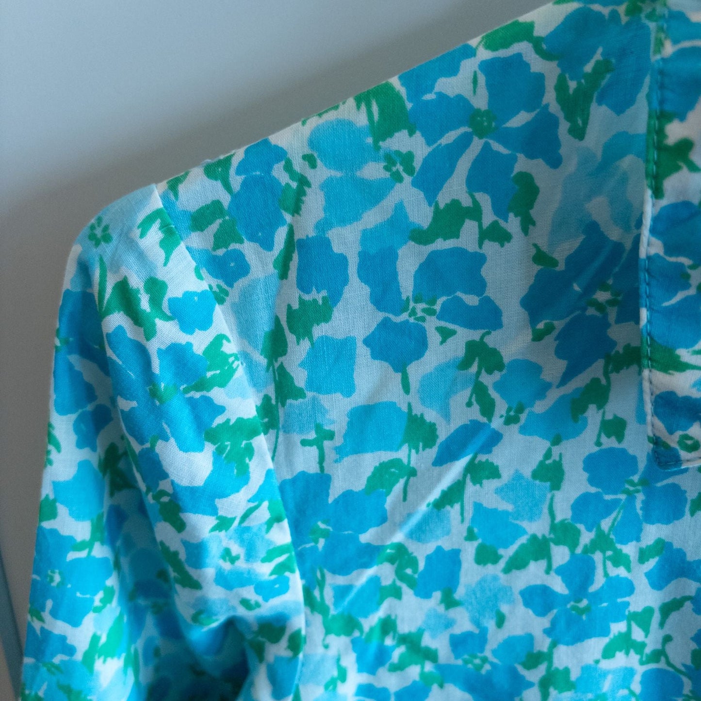 Vintage 1950s Tanner blue green floral long sleeve shirt dress with button front and collared neckline image 4