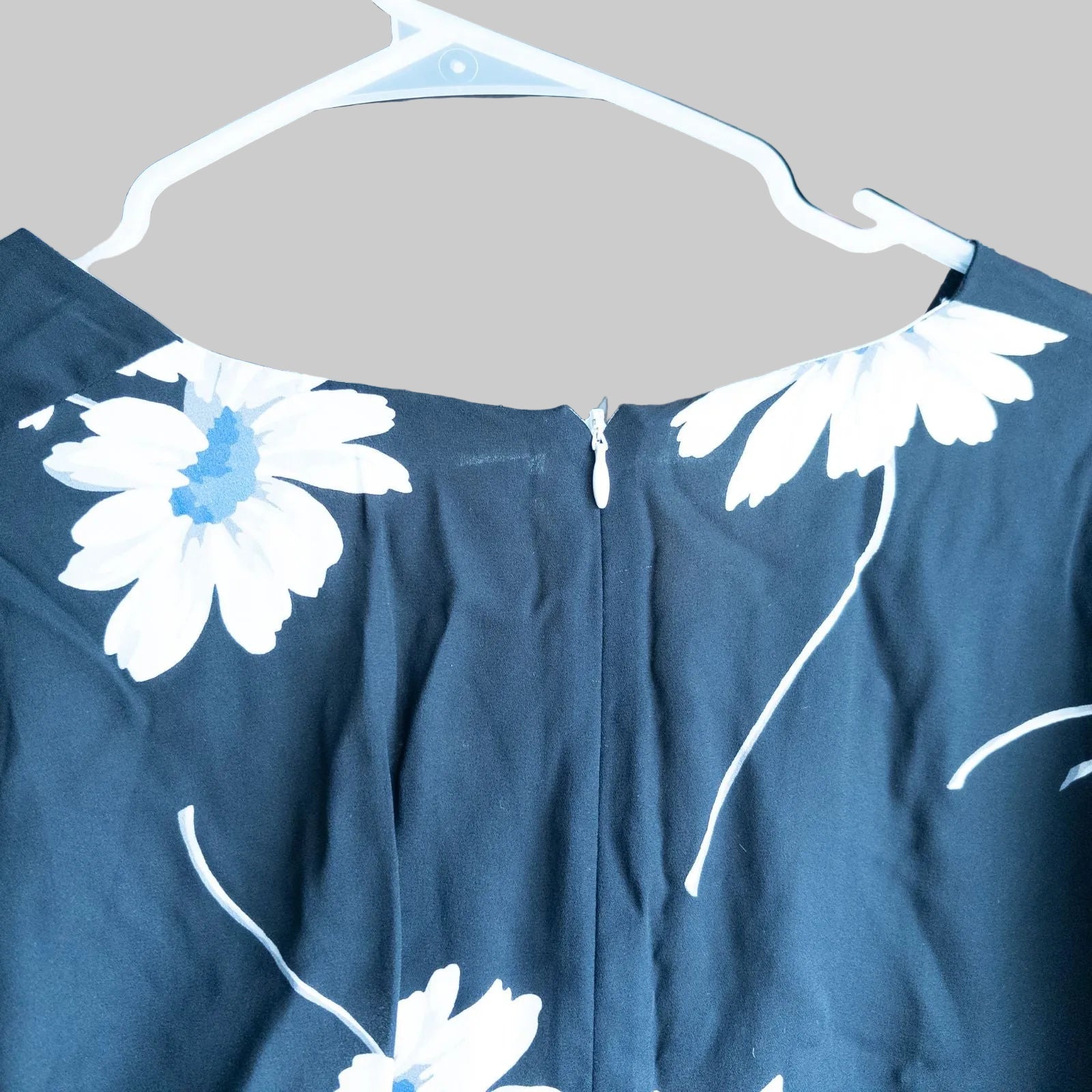 dress listing image image 12