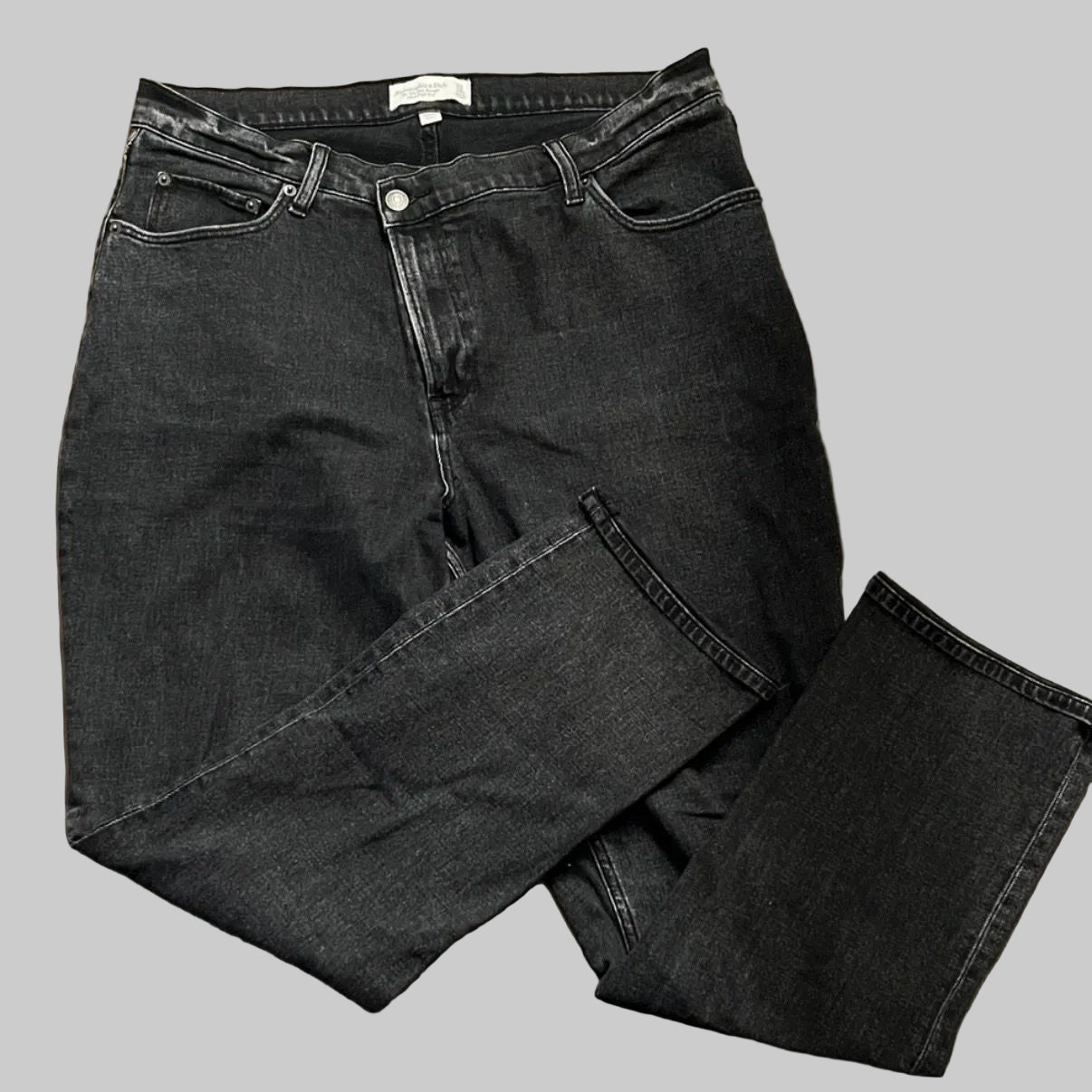 Abercrombie & Fitch 90s black high rise jeans for women size 32 laid flat and hanging