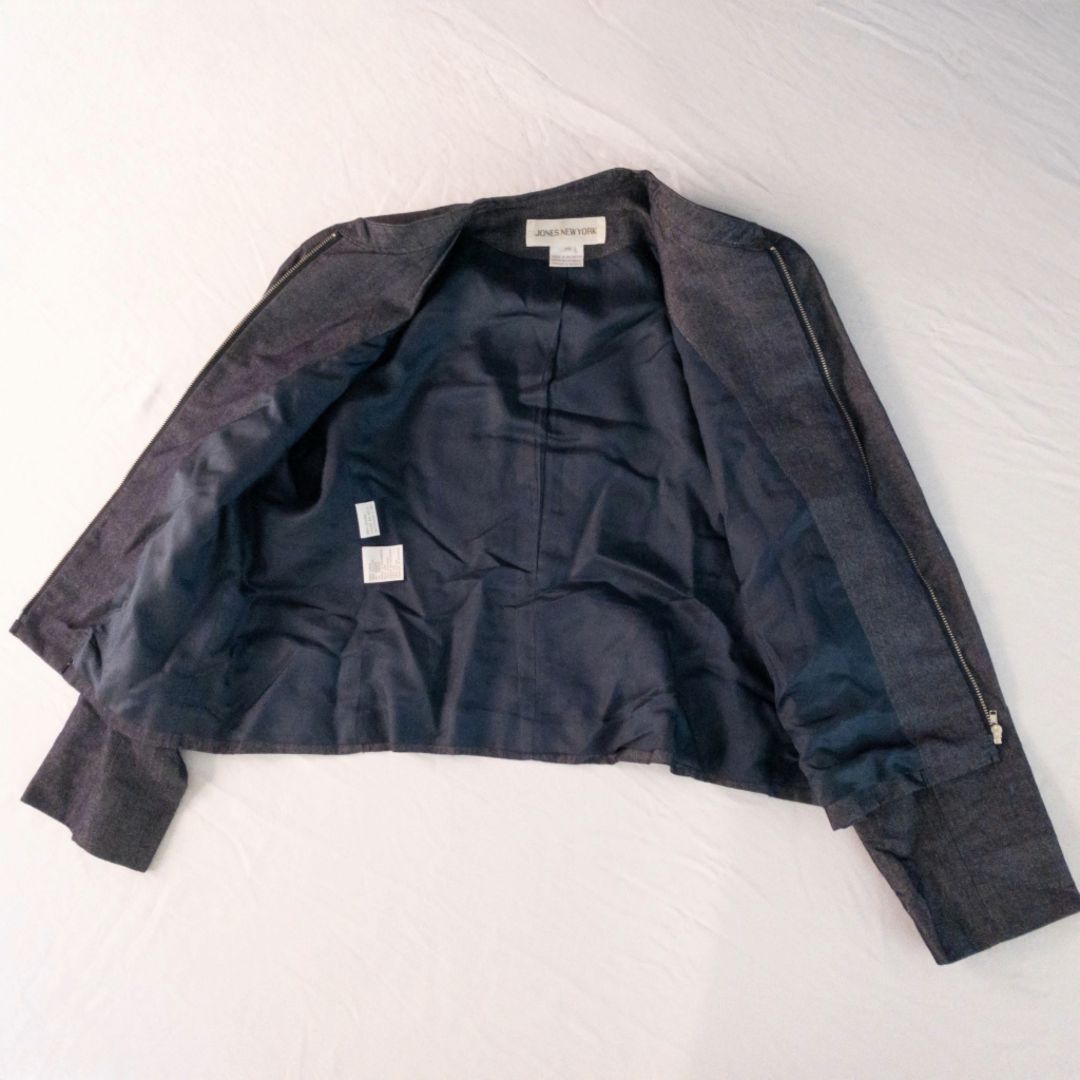 Jones New York vintage blue denim zip jacket women's size 14 with padded shoulders and side pockets image 4