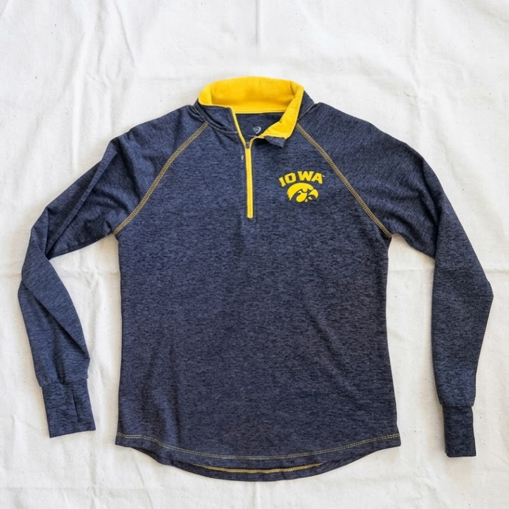 Colosseum Iowa Hawkeyes Gray & Gold Solid Quarter Zip Womens Medium