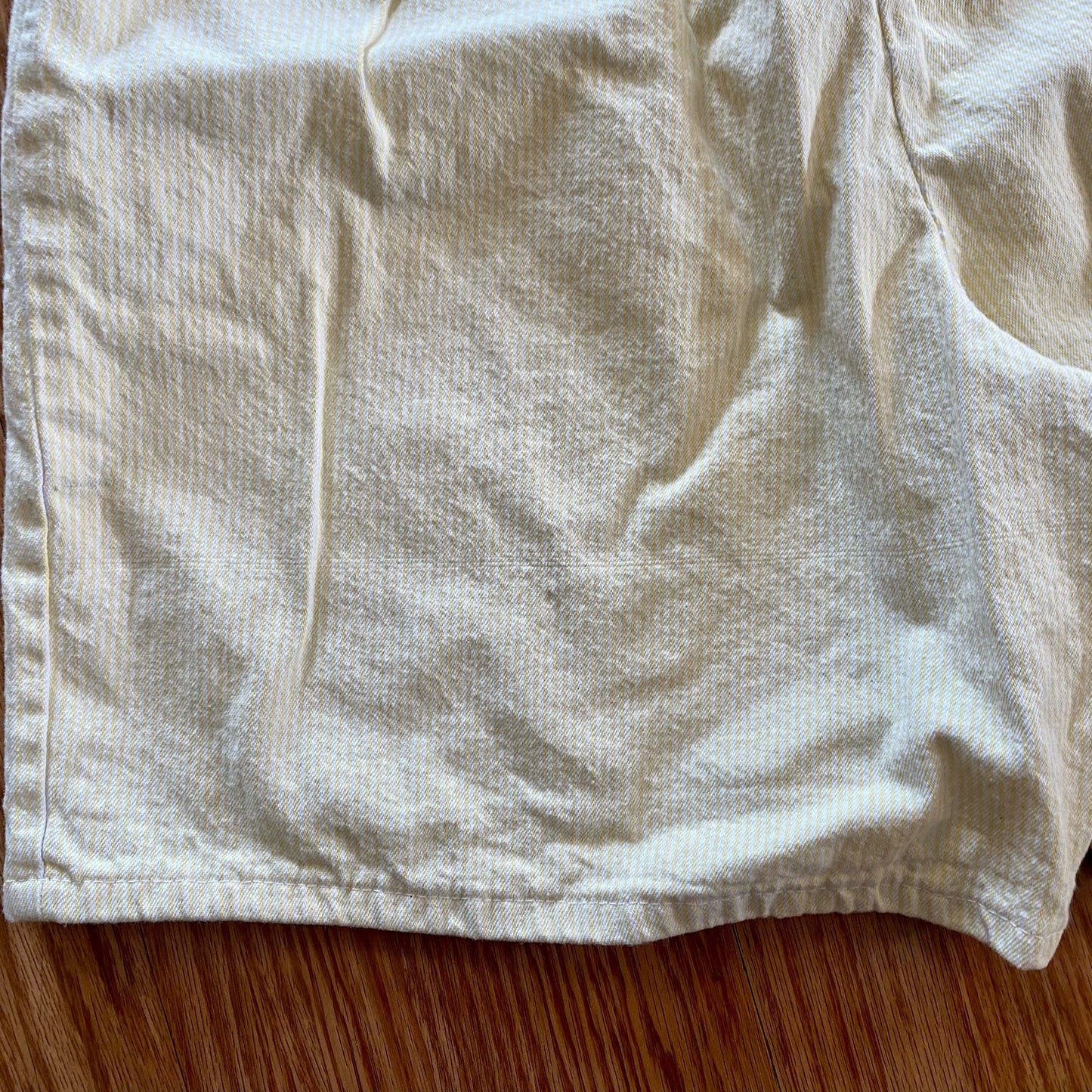 Chic Vintage 90s Yellow White Striped Long Baggy Shorts Womens 12