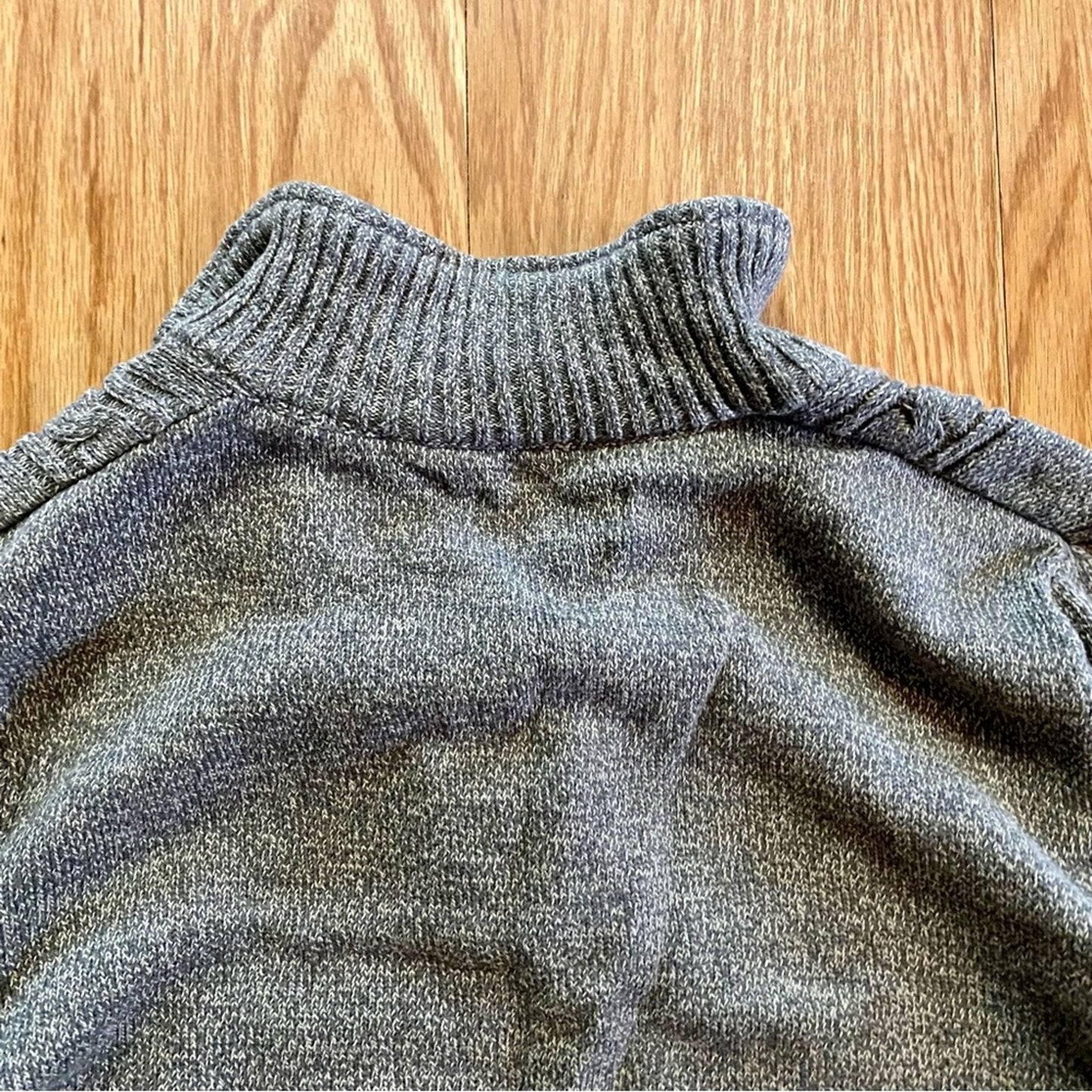 Northwest Territory Gray Cable Knit Fuzzy Pullover Sweater Mens Medium