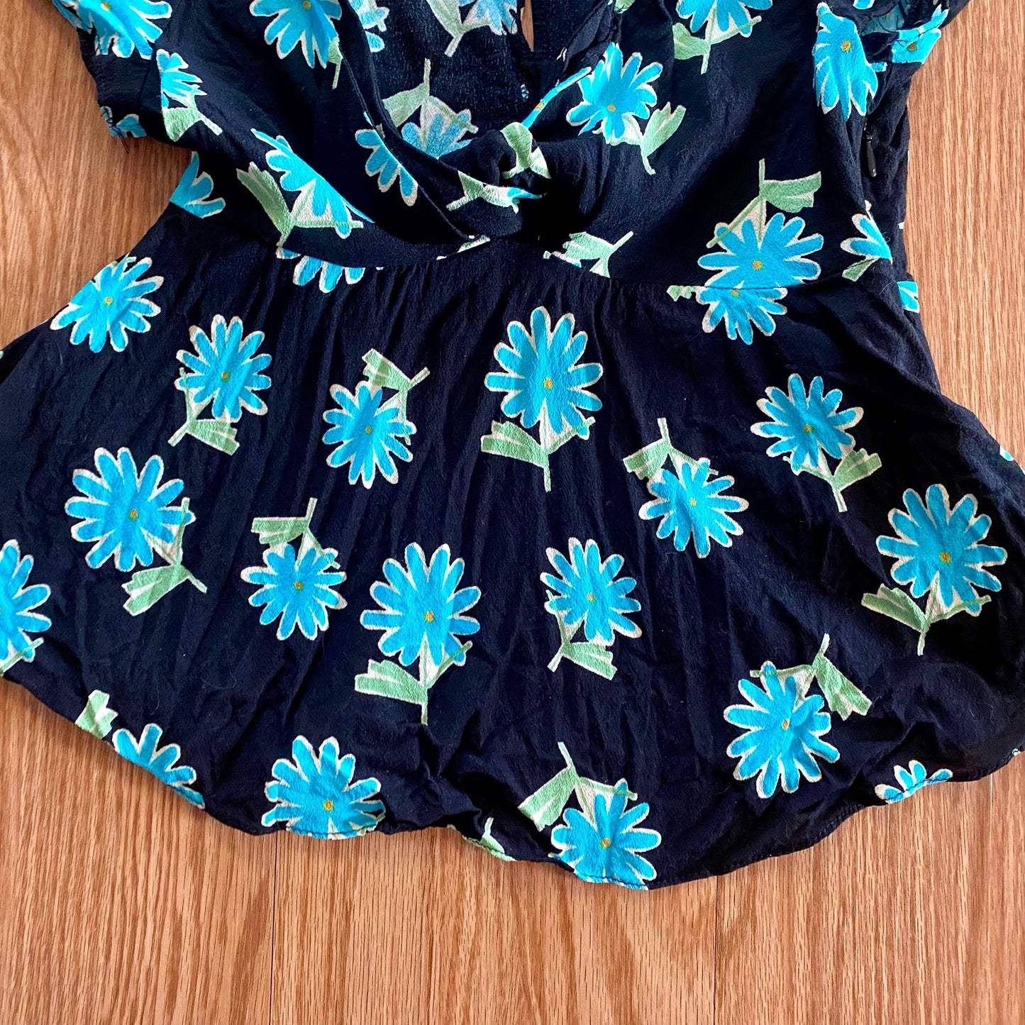 Zara Black Floral Daisy Peplum Blouse Top Womens Small