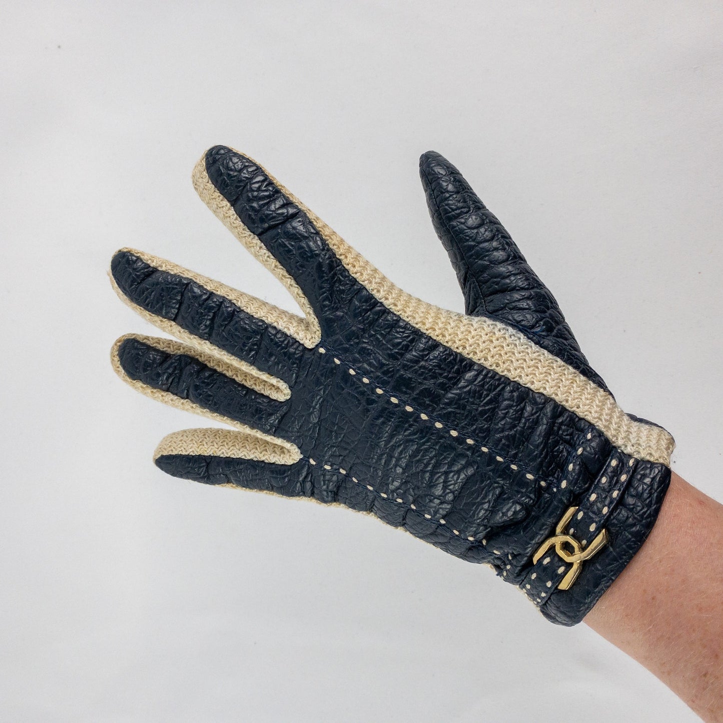 Aris Snuggler Vintage Blue Beige Vinyl Knit Gloves Womens One Size