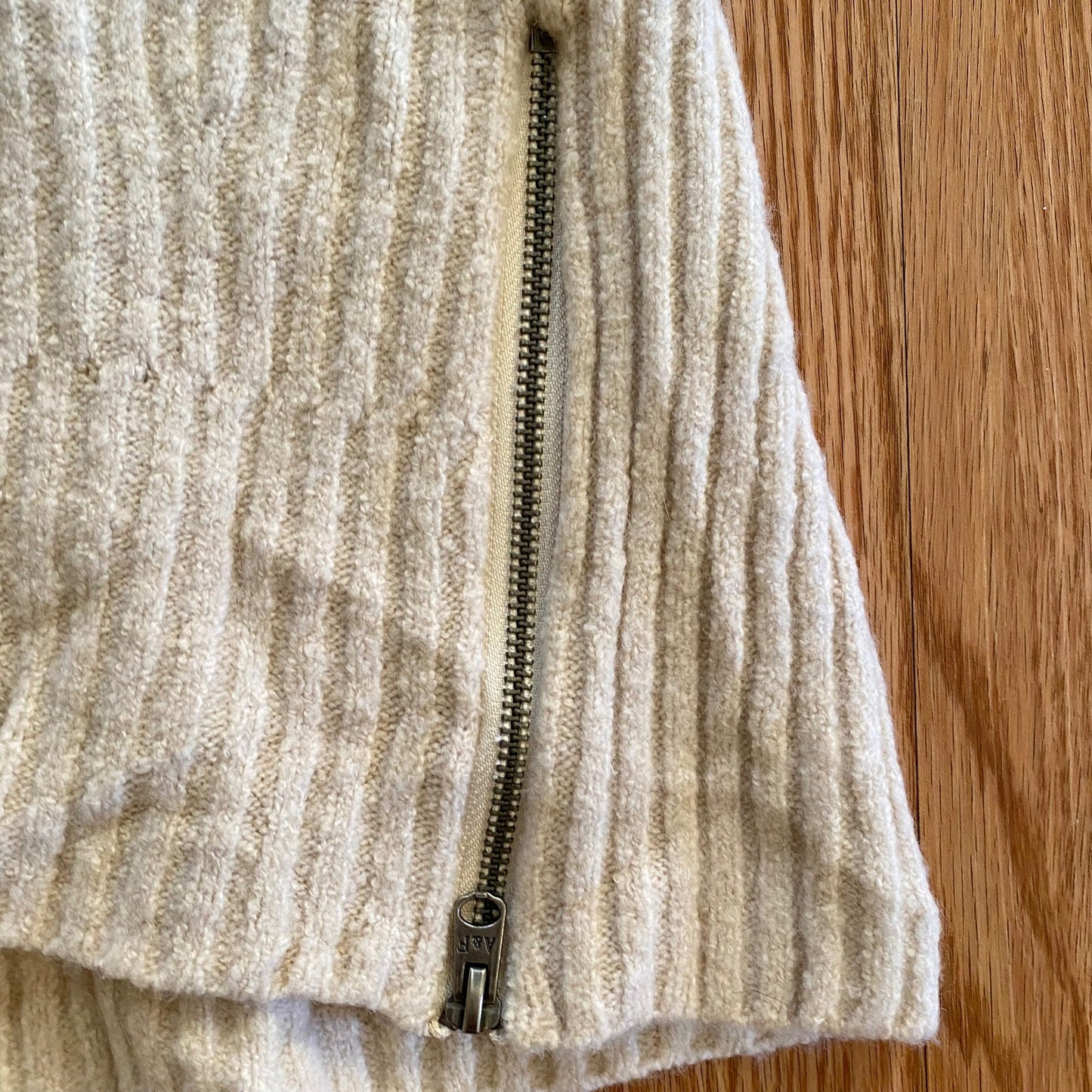 Abercrombie & Fitch Wool Tan Scoop Neck Sweater Top Womens Small