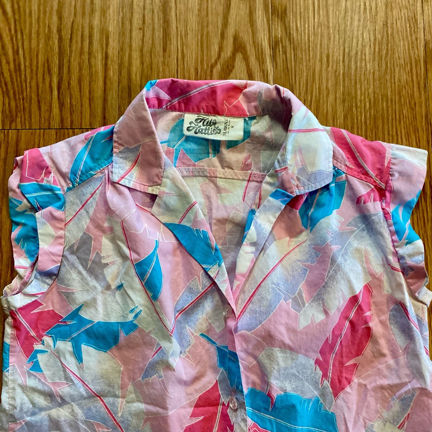 Hilo Hattie Vintage Pink Floral Cap Sleeve Hawaiian Shirt Womens Medium