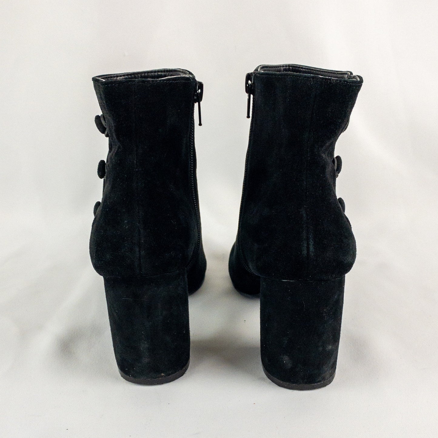 Nine West KerryLeeo Black Suede Button Ankle Booties Boots Womens 8.5