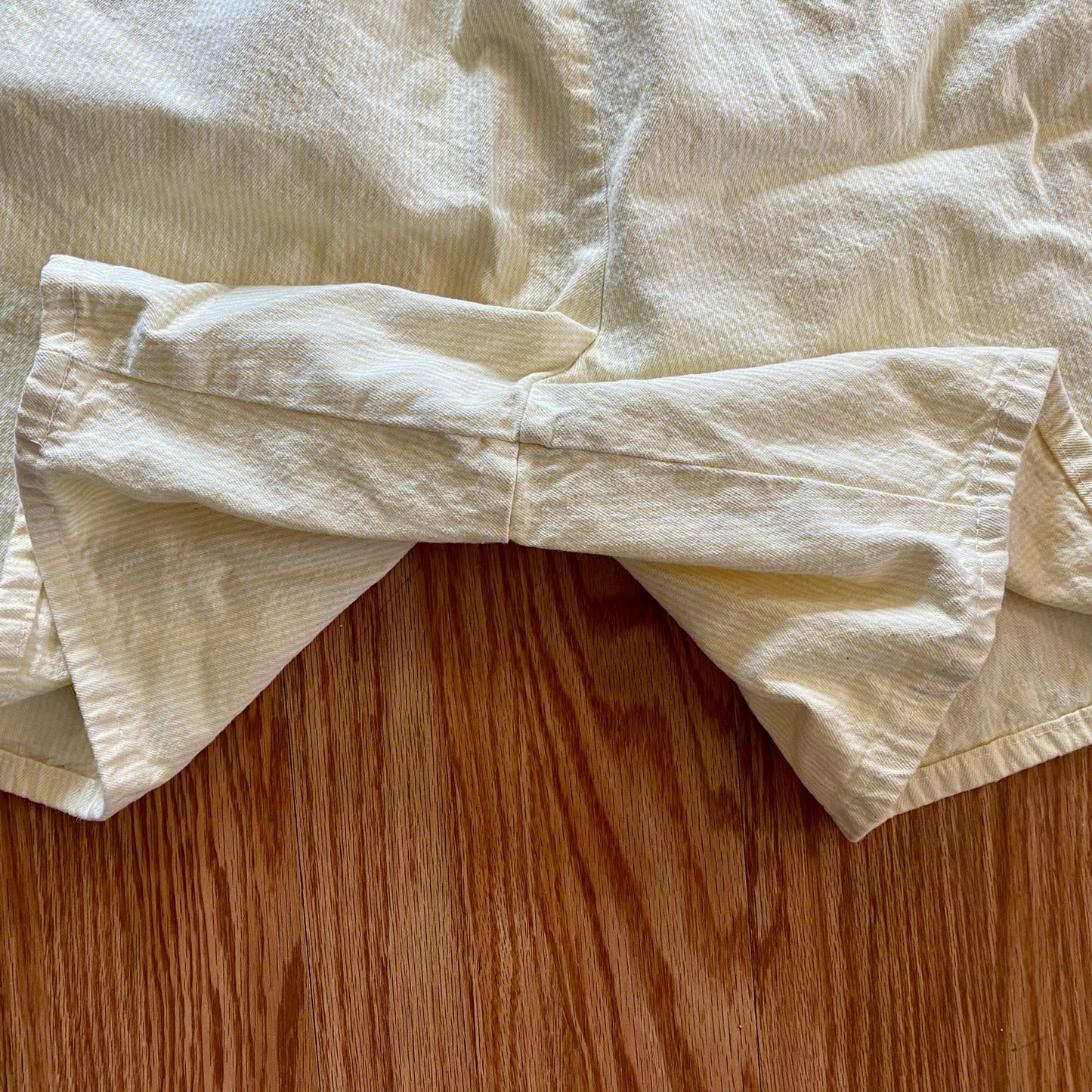 Chic Vintage 90s Yellow White Striped Long Baggy Shorts Womens 12