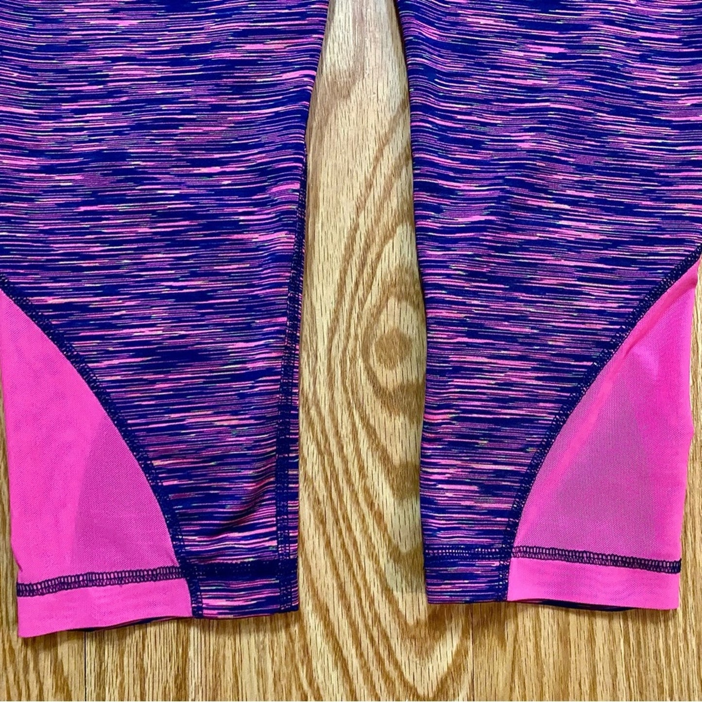 90 Degree by Reflex Pink Purple Cropped Capri Leggings Pants Womens Small