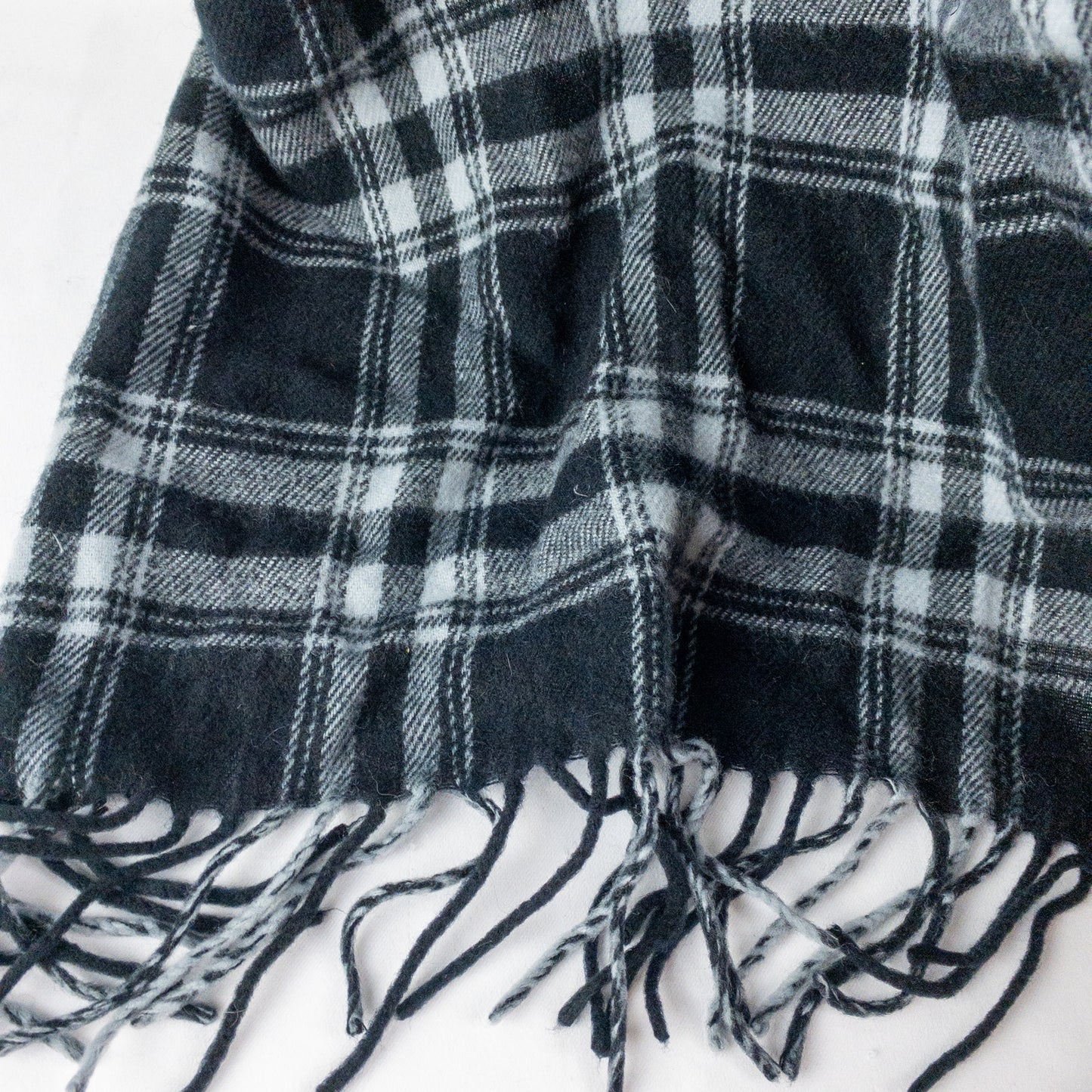 Apexx Black & Gray Plaid Blanket Scarf Unisex Mens Womens One Size
