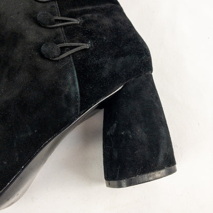Nine West KerryLeeo Black Suede Button Ankle Booties Boots Womens 8.5