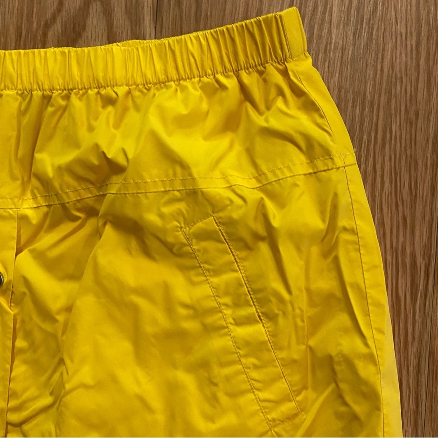 Forever 21 Yellow Raincoat Mini Skirt Y2K Style Womens Medium