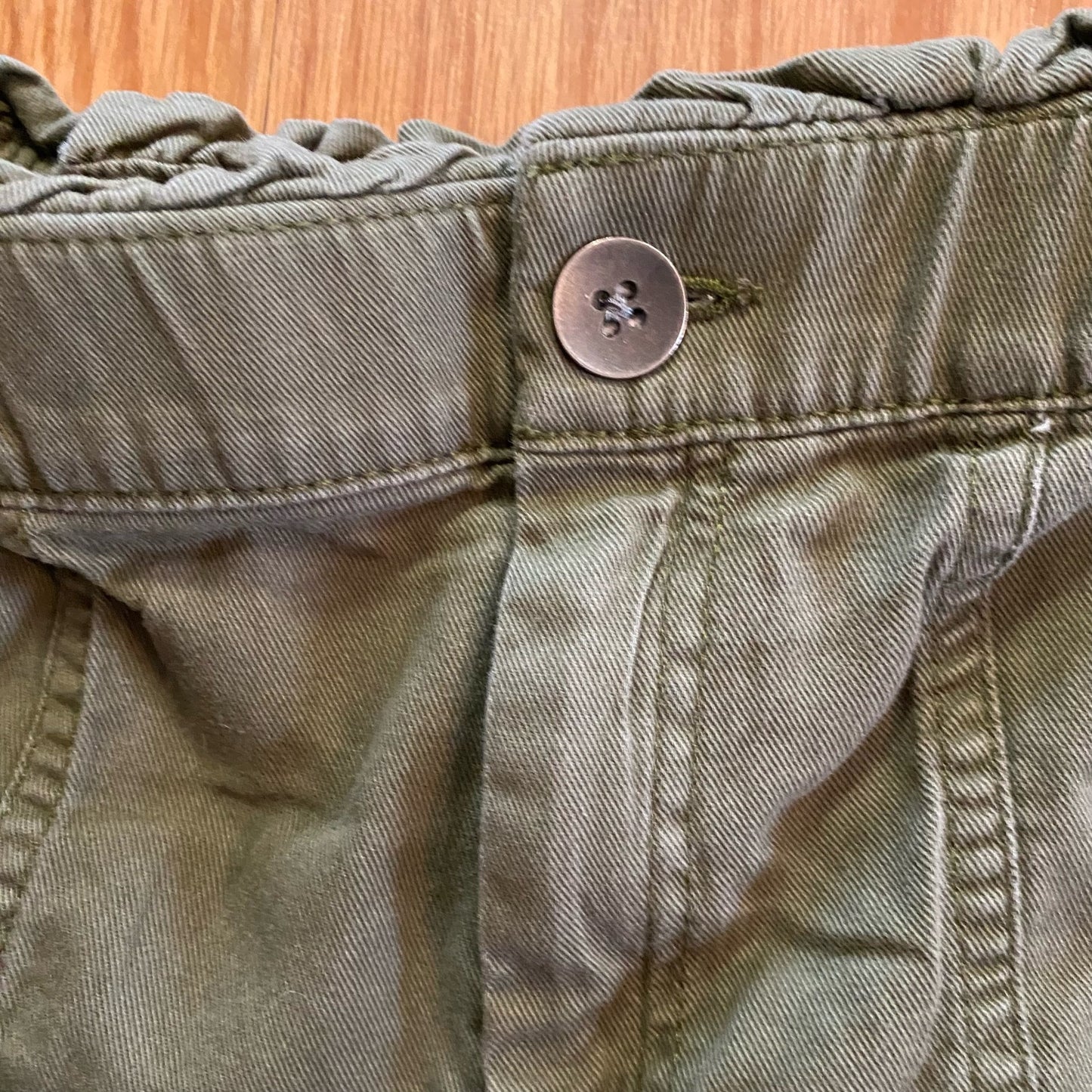 Old Navy Olive Green Soft Utility Alpine Tundra Paper Bag Shorts Womens XSmall