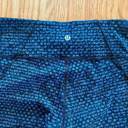 Lululemon Athletica Deep Breath Blue & Black Cropped Leggings Pants Womens 6